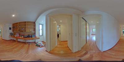 Pasillo a habitaciones III