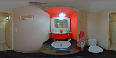 Toilet II